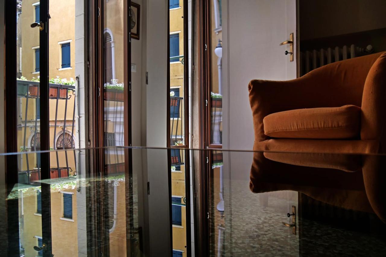 Appartamento Al Malibran Venesia Bagian luar foto